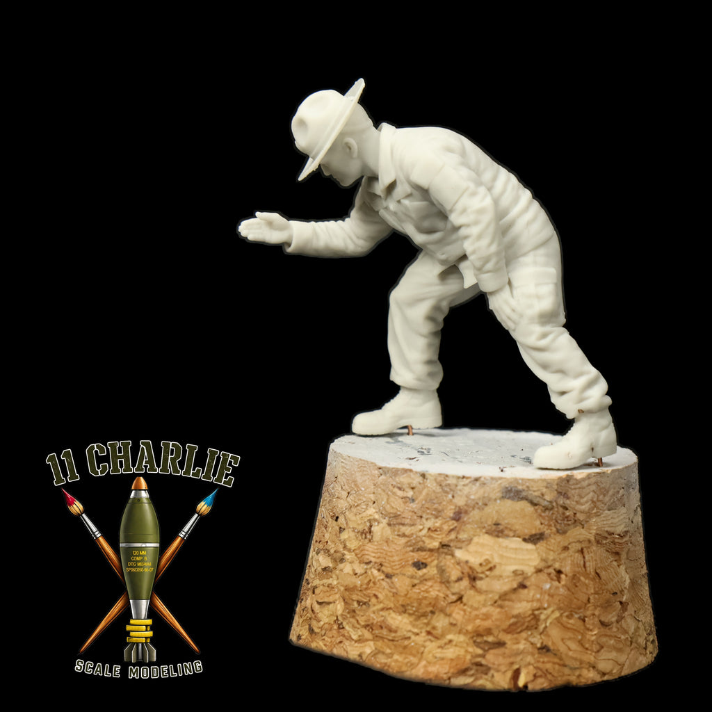 Single Drill Sergeant Knife Hand Option 2