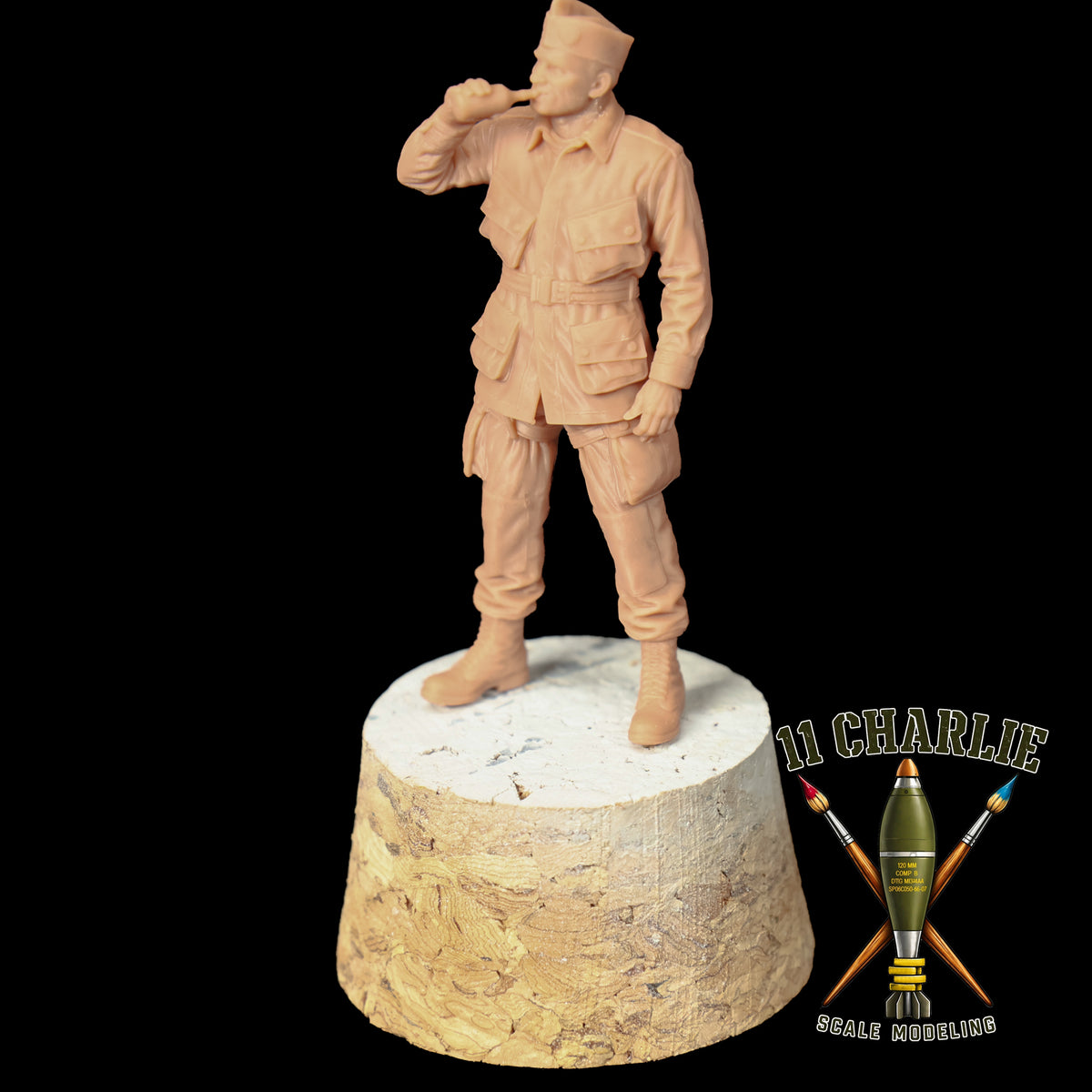 Single US WWII Paratrooper Drinking Option 1
