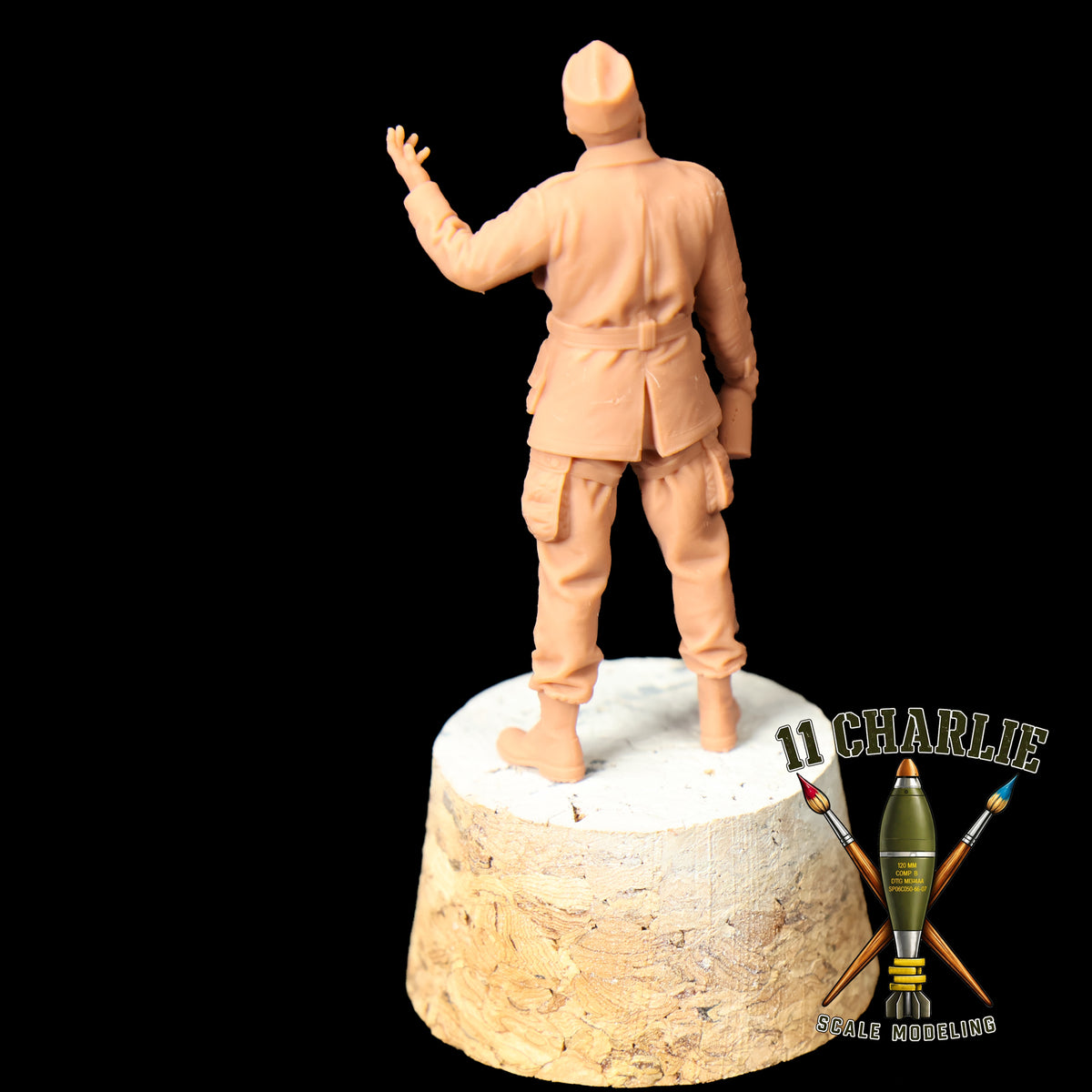 Single US WWII Paratrooper Drinking Option 2