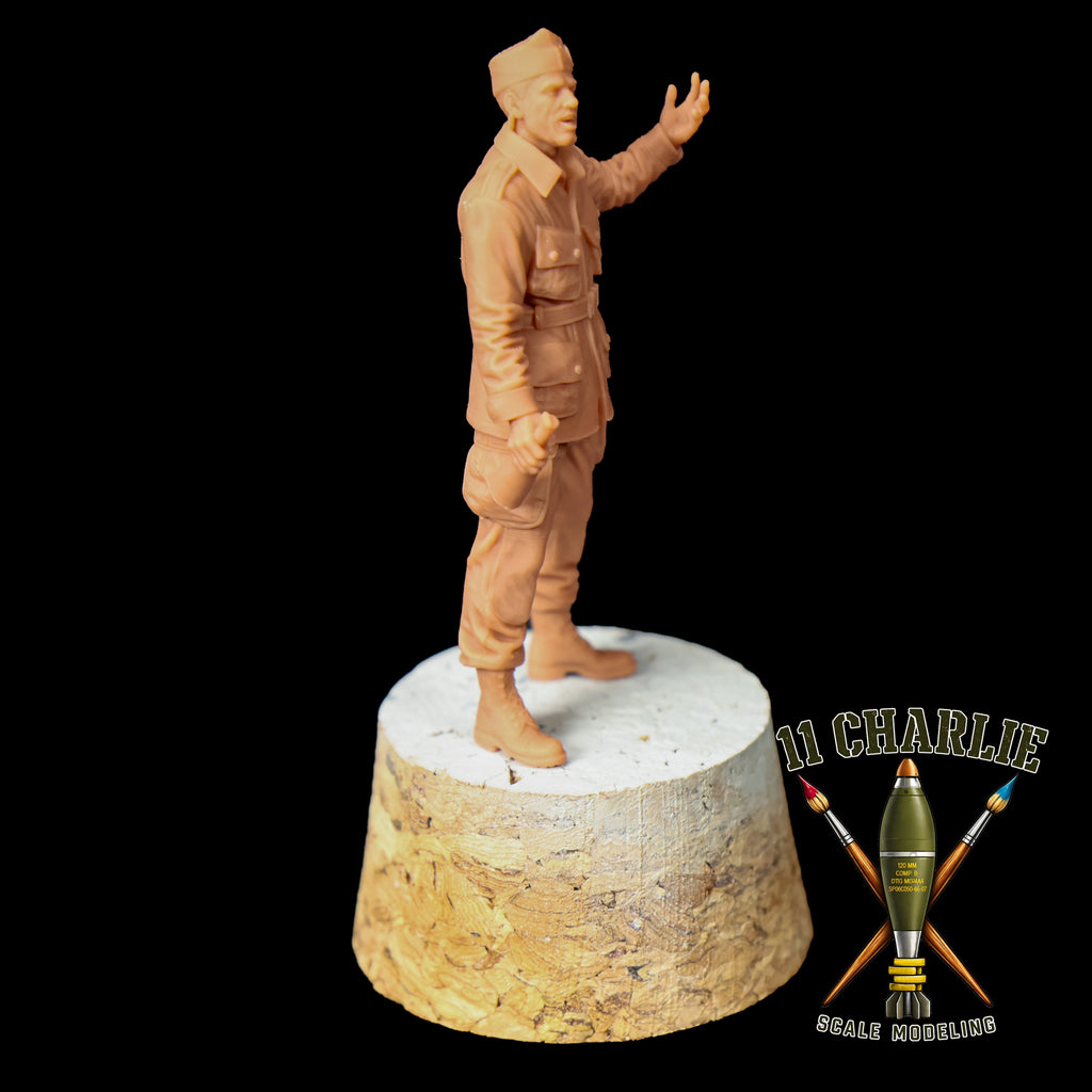 Single US WWII Paratrooper Drinking Option 2
