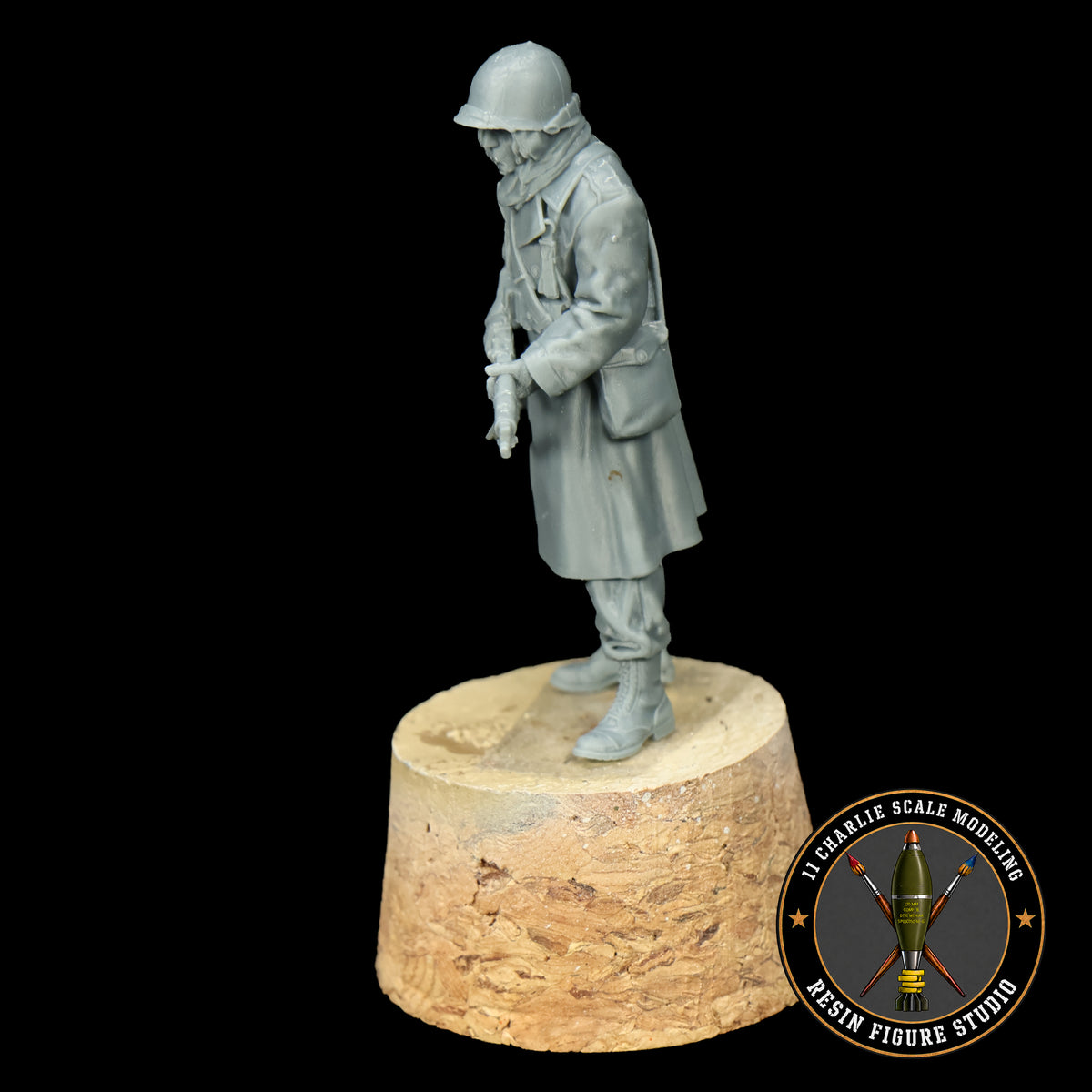 Single WWII Paratrooper with M1 Rifle